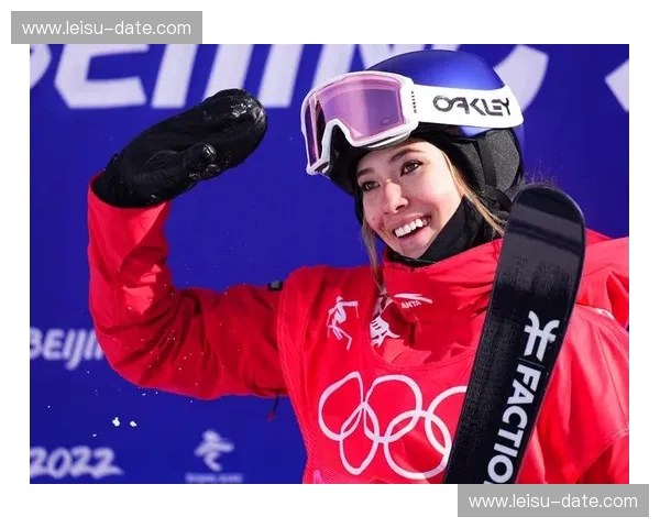 谷爱凌坡面障碍技巧摘银 雪上项目仍保持稳定输出